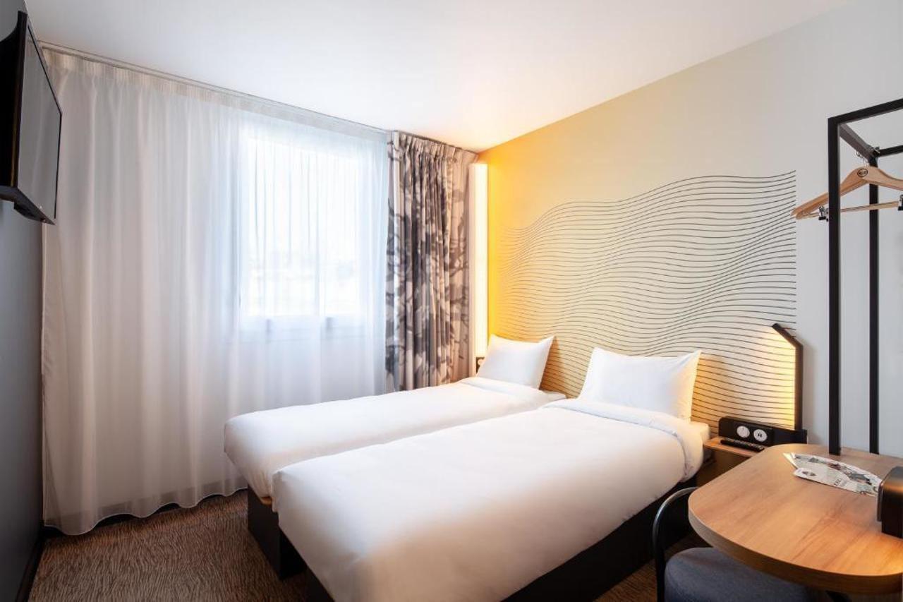 B&B Hotel Paris Meudon Velizy Exterior photo