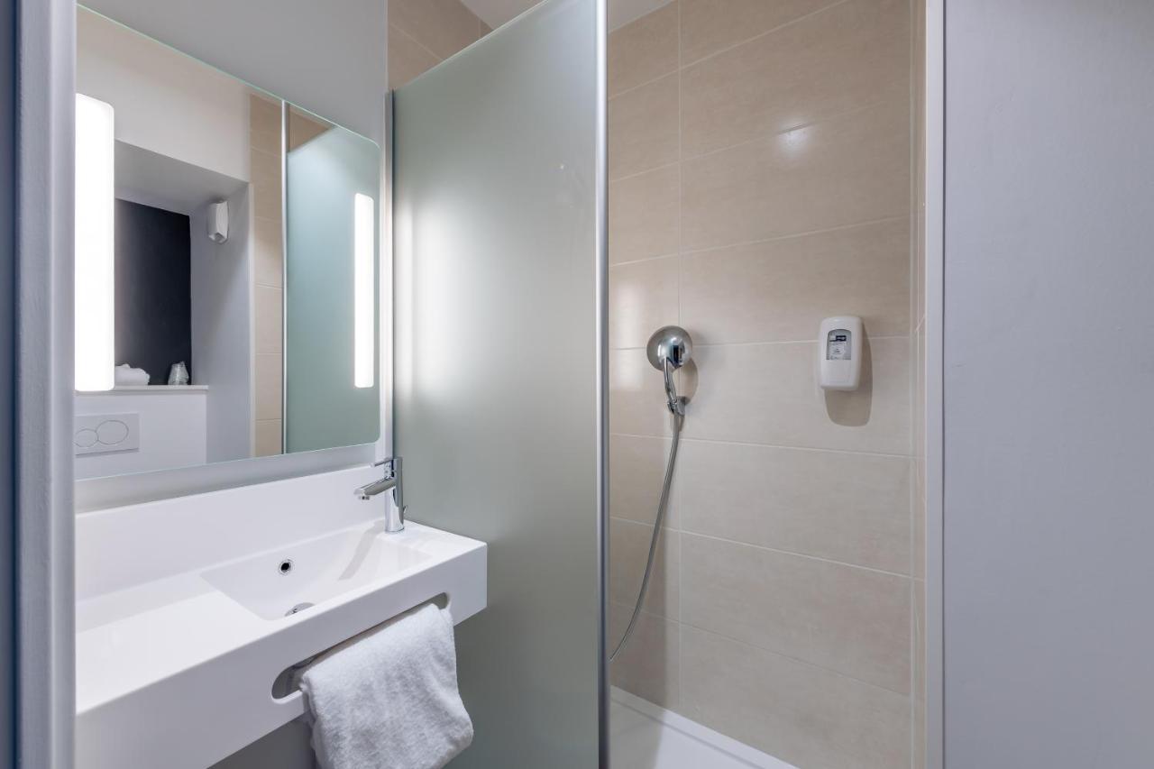 B&B Hotel Paris Meudon Velizy Exterior photo